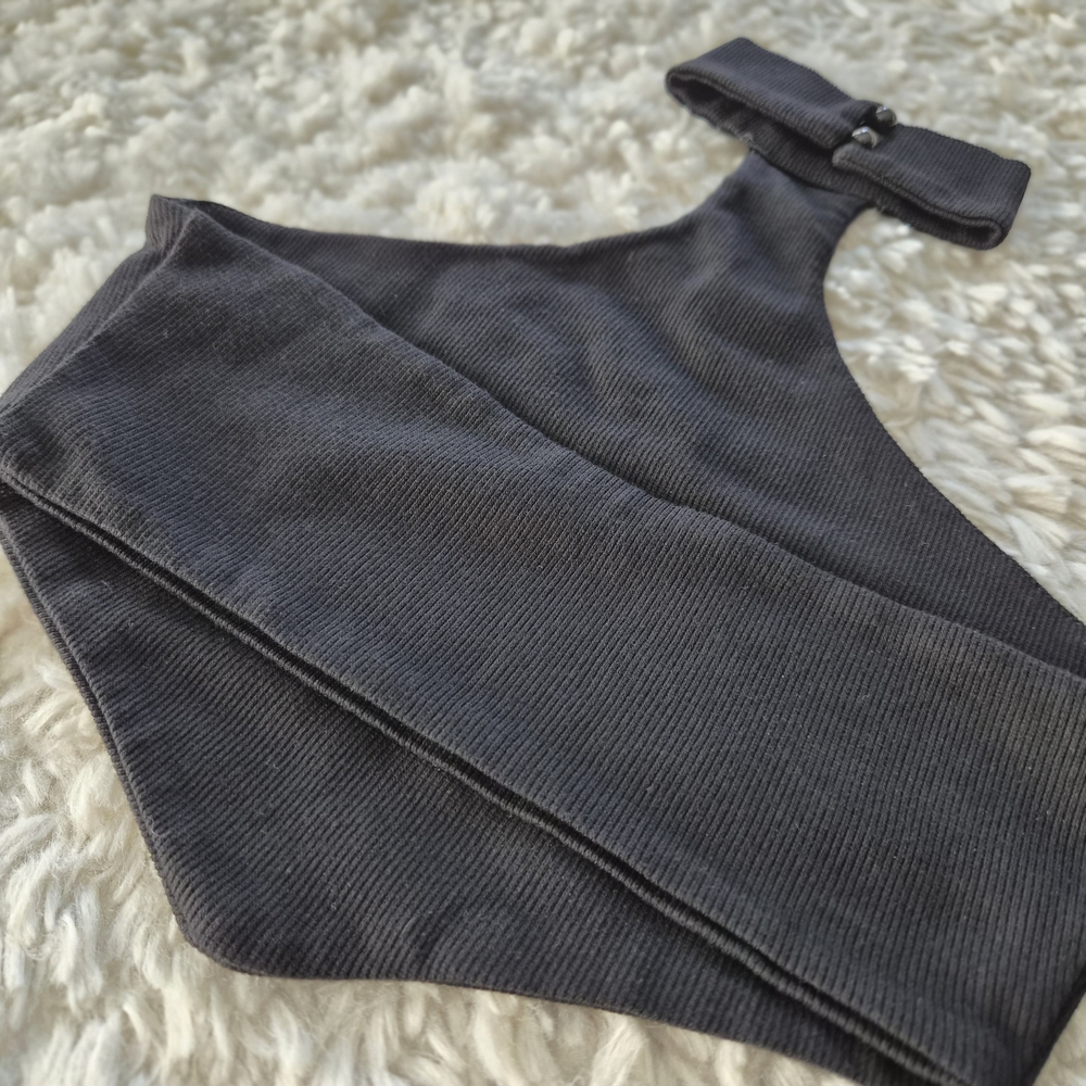 ☆5/$15☆Black Ribbed Halter Neck Crop Top with Collar | Size XS - Picture 10 of 13